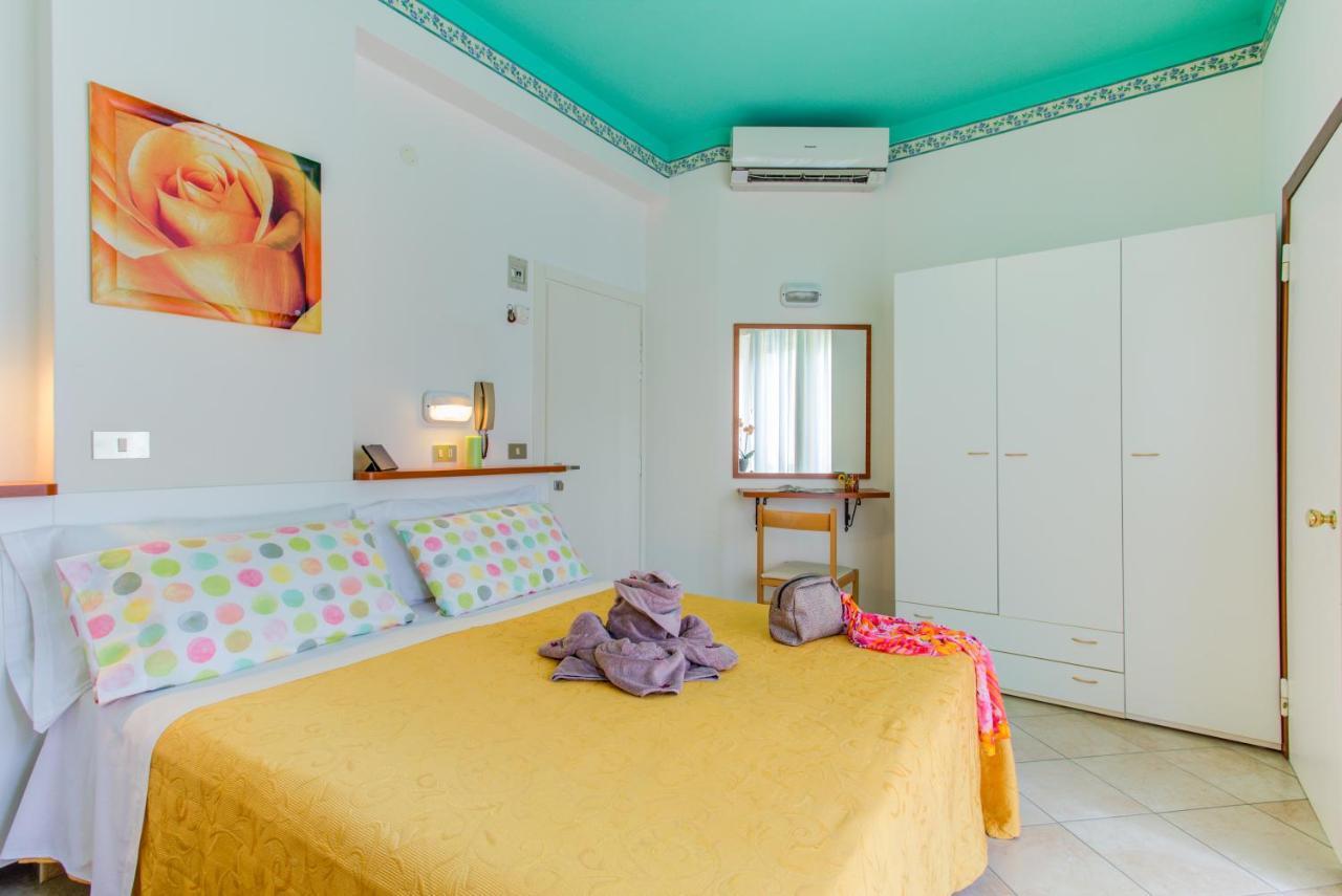 Hotel Puppi Cattolica Esterno foto